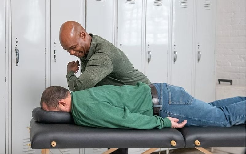 Employee sees physical therapist at work