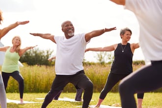 Outdoor Yoga_AdobeStock_300324003-3